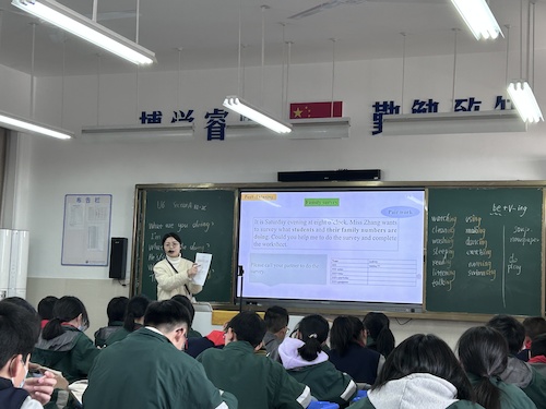 实习老师授课照片1