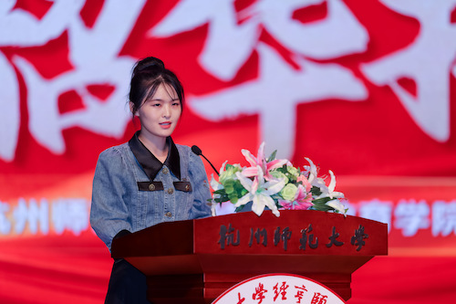 CCBB71D6-0C8E-4586-B546-FAB12870D06E-4704-000006120E951326