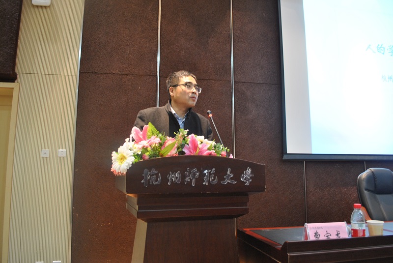 1490972774106581.jpg 图为曹宝龙老师做介绍 (2).JPG